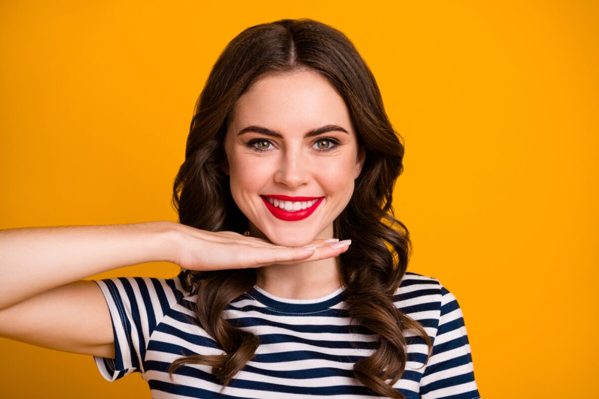 how to choose the right dentist for your smile makeover